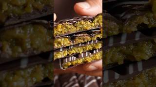 Dubai Chocolate #dubaichocolate #shorts #ASMR #chocolate #cooking #recipe #pistachio