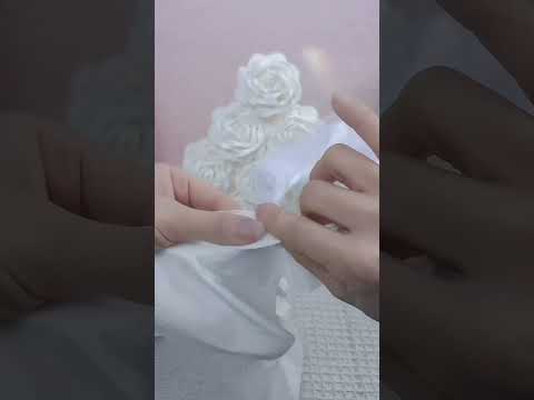 DIY tissue paper craft rose flowers gift idea #foryou #tiktok #fyp #gift #craft #flowers #papercraft