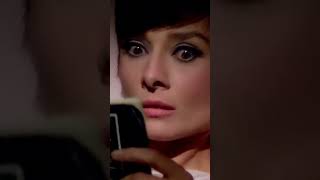 Audrey Hepburn IN🎬How to Steal a Million (1966)🎥| Hitchcock's Book Scene!| Directed by William Wyler