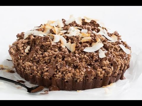 Giant Nutella crackle cake