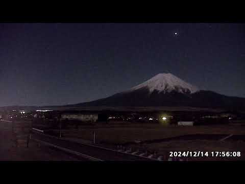 【2024.12.14】忍野からの「富士山ライブカメラ」　"mount fuji live camera" from oshino