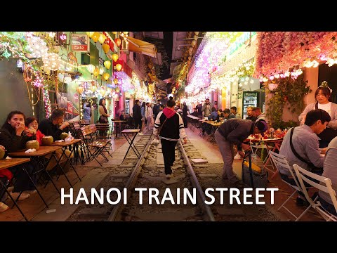 Train street Hanoi at night