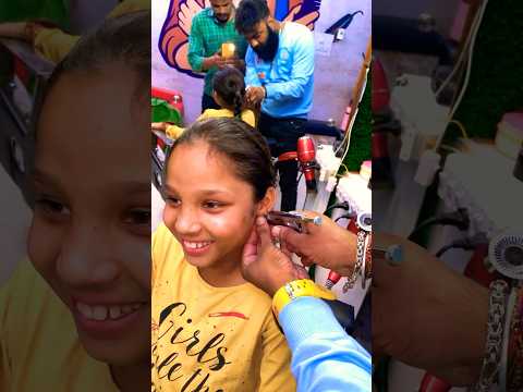 Painless ear piercing little girl 👧 #viral #shorts_video #ytshorts #earpiercings