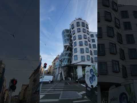 Dancing House 죽기 전에 꼭 봐야할 세계건물 1001에 포함 체코 프라하 블타브강변 춤추는 건물 #동유럽한달여행 #체코프라하 #여행나그네tv