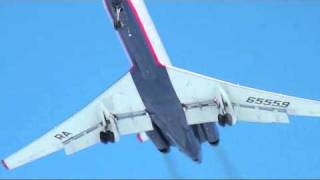 Tu-134 (Aeroflot) beautiful overhead approach...