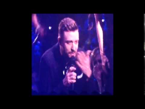 Justin Timberlake sings "Human Nature" to five year old boy