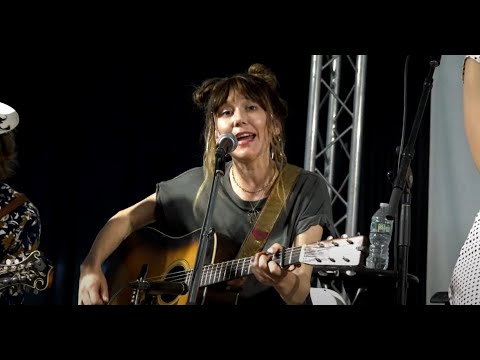 Molly Tuttle "Moonshiner" Grey Fox 2024