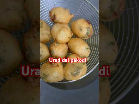 Urad dal pakoda #uraddalrecipe #uraddalpakoda #evningsnacks