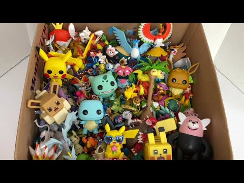 Box of Cute Pokemon Figures Eevee Pikachu Bulbasaur Ho-oh Alolan Exeggutor Groudon Flareon Combusken