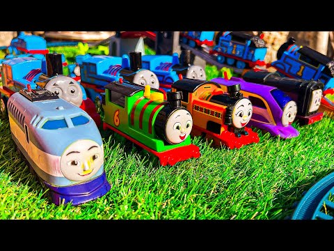 Looking for Thomas & Friends toys | Thomas The Train & Friends driving around!