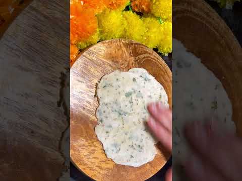 दिवाली के लिए बनाएं ये 10 मिनट में क्रिस्पी नमकपारे  | Diwali Snacks | Diwali Recipes | #shorts