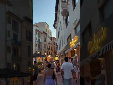 Street walk in Palma de Mallorca #palmademallorca #streets #streetwalk