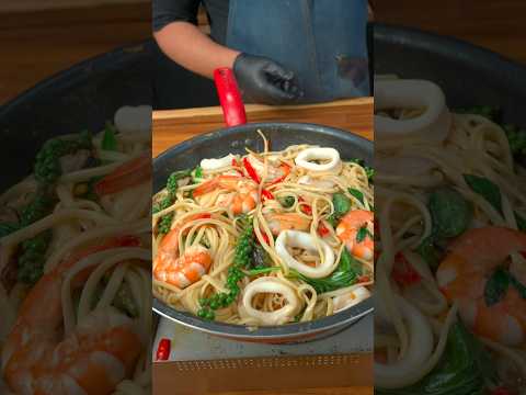 🔥HOT Seafood Spaghetti #shorts