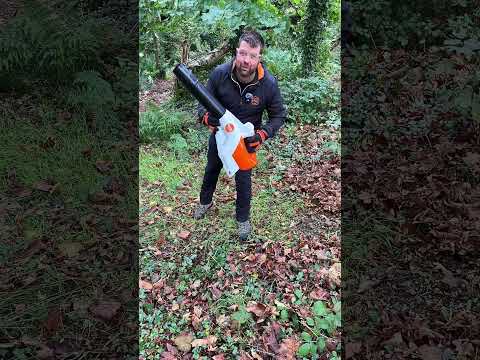 POWERFUL Leaf Blower - BGA250 #stihl #leafblower #lawncare #landscaper #shorts #autumn