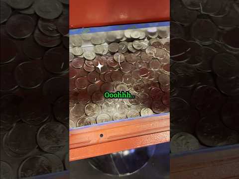 How Much Money Do Pokémon Card Vending Machines Make?!