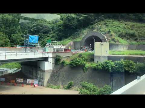 Japan Travel | Typical expressway route passing thru tunnels