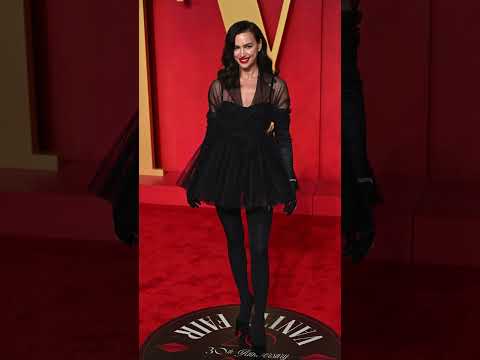 Glamour Galore: Stunning Dresses from the Vanity Fair Oscars Party 2024