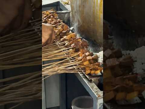 Malaysia sate カレーと一緒に食べれるアジアン焼き鳥 #streetfood #localfood #malaysia #マレーシア