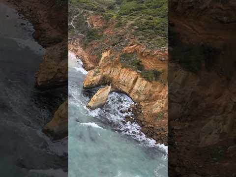 What my drone sees on the Great Ocean Road 😍 #greatoceanroad #droneshorts #dronevideo