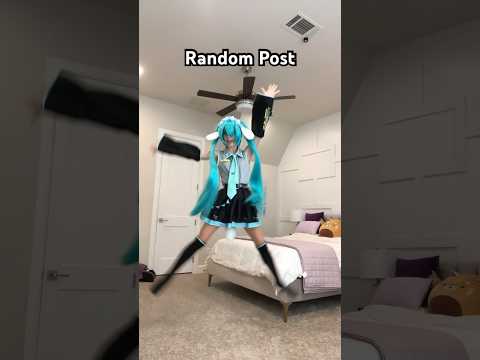 Bro’s jumping for joy smh #vocaloid #hatsunemiku #miku #cosplay #silly #ashwolf323