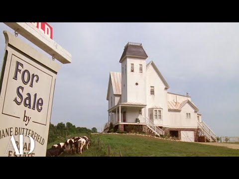 Breaking Down the Beetlejuice House