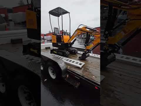 getting a excavator ready for delivery