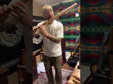 Incredible Native American Style Drone Flute!