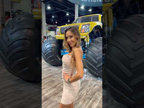 Nice rack found at the SEMA show! #truck #sema #sema2024 #carcommunity 💃 @alexiacortez