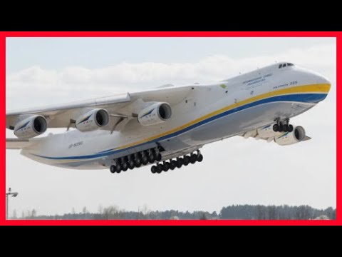 破壊されたロシアの世界唯一の最大輸送機An-225 "Mriya"ウクライナGostomel空港から移動