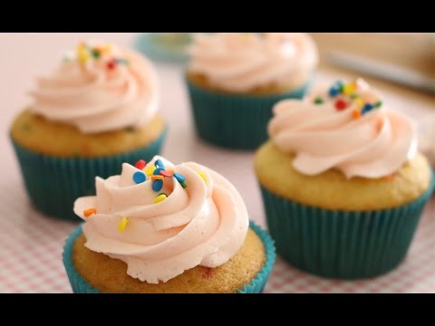 Funfetti Cupcakes Recipe | sweetco0kiepie