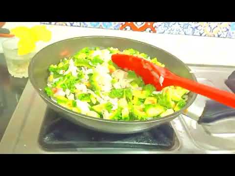 చేదు లేని విధంగా కాకరకాయ కూర ||kakarakaya curry