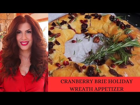 CRANBERRY BRIE WREATH APPETIZER