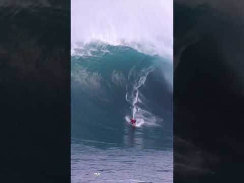 JAWS MASSIVE SUNRISE TOW IN BOMB - KAI LENNY #Shorts