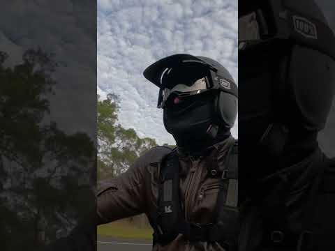 Triumph Scrambler 900 Goldline winter short clip