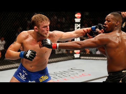 Jones vs. Gustafsson 1 | Fight Highlights