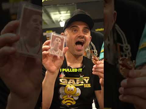 INSANITY🔥 @garyvee Pulls rookie Steph Curry card during our FIRST EVER stream. #AAMintCards