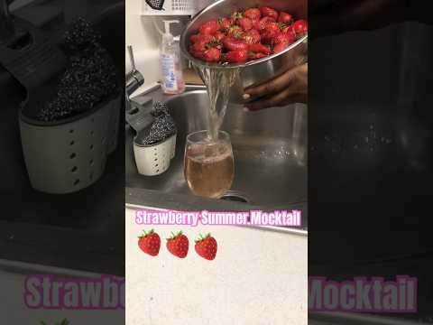 Organic Strawberry Mocktail  #organic #strawberry #mocktail