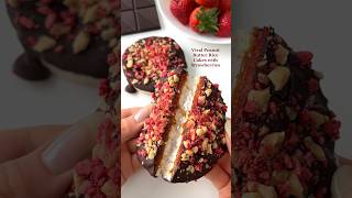 Viral Peanut Butter Chocolate Rice Cakes with 🍓 #easyrecipes #snacksrecipe #viralrecipe