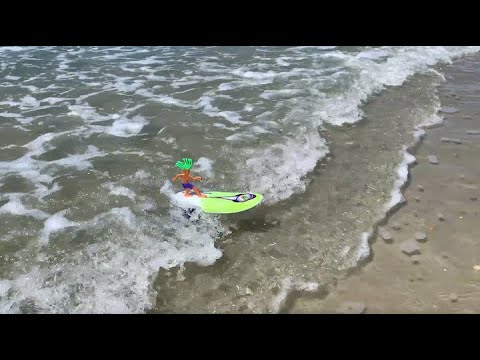 Awesome Beach Toy That Kids Play A Long Time Allowing You To Sit & Drink ~ Surfer Dude!