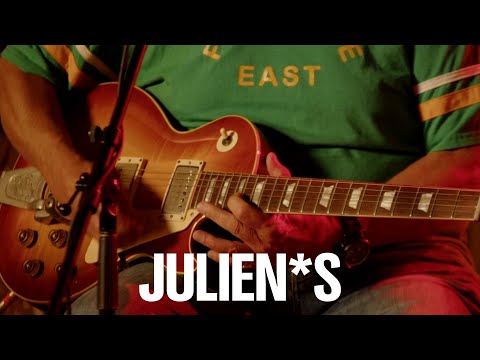 Julien’s Presents Chronicles | Randy Bachman | 59’ Gibson Les Paul | American Woman