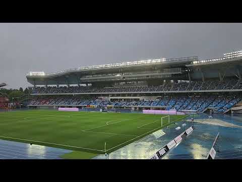 雨で試合開始遅延もレアチャント祭りで盛り上がる