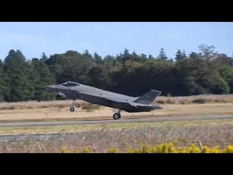 百里基地にF35飛来②