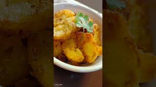 Famous Sindhi dish Aloo tuk ❤️ #indianfood #comment #subscribe #share #shorts #alootuk #like #food