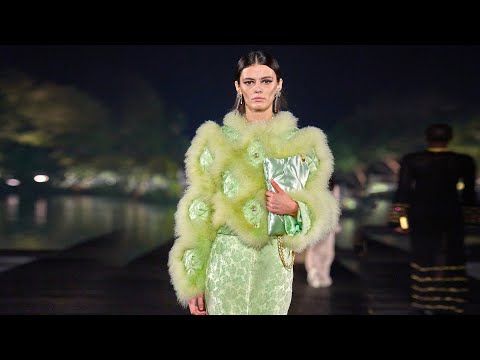 Chanel Métiers d'art 2024/25  | Hangzhou Show