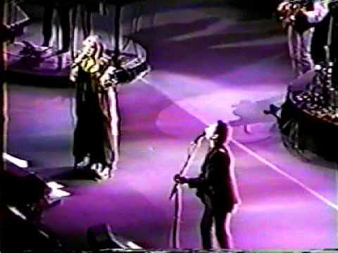 Fleetwood Mac ~ Bleed To Love Her ~ Live