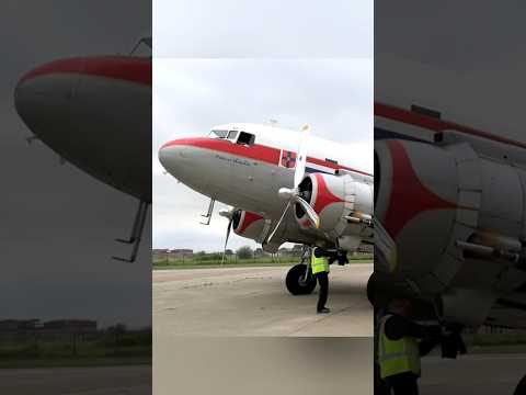 ✈️ DC-3 COCKPIT FLIGHT 🇳🇱 #AVGEEK #DC3 #cockpit