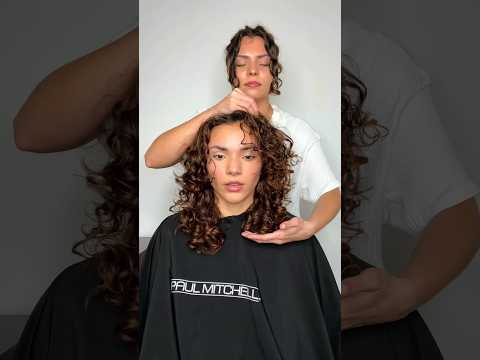 Cutting curly hair at home (rounded shape with face frame)