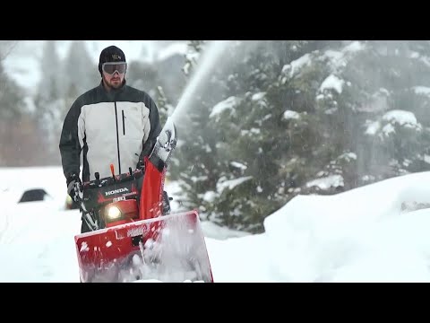 Honda HSS1332ATD Snow Blower