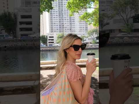 Walking to a Guitar Shop in Honolulu! (Guitar Search Saturday's Behind the Scenes)