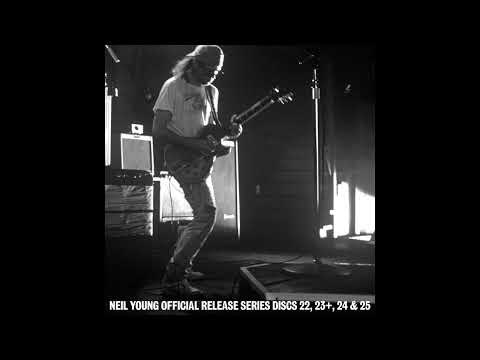 Neil Young & Crazy Horse - Don't Spook The Horse (Official Audio)